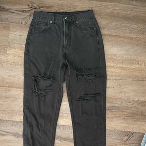 Black distressed American Eagle Mom Jeans